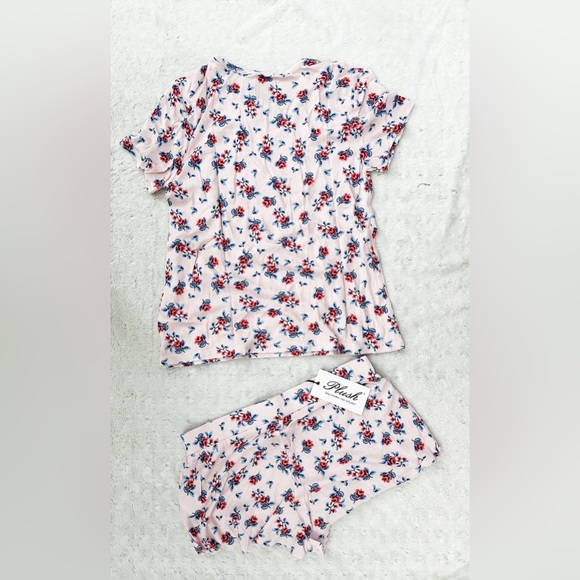 NWT- PLUSH Revolve Plush Micro Waffle Floral PJ Set - Picture 4 of 13